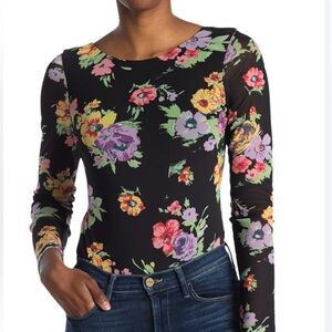 WAYF Floral Net Mesh Top Bodysuit Women
Size XS Scoop Neck Long Sleeve